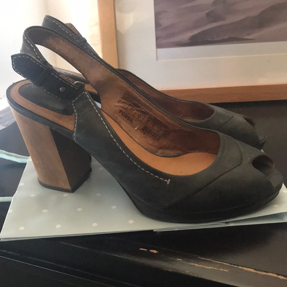 Fossil peep toe pumps - Picture 3 of 5